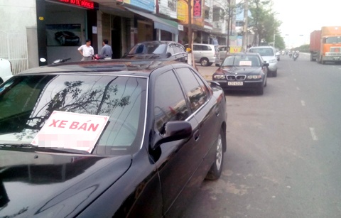 Dai gia Da Nang mang hang loat o to ra via he rao ban hinh anh