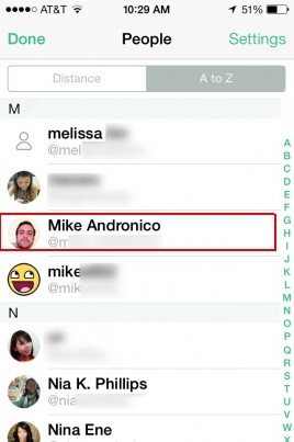 8. Tìm kiếm người bạn muốn tránh và chạm vào tên của họ.