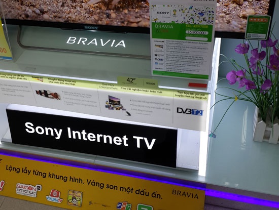 Khu vực bán tivi DVB-T2 của Sony cũng giới thiệu về công nghệ này.