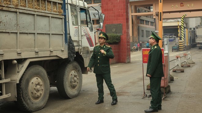 Vi sao dua van do ve cua khau Tan Thanh? hinh anh