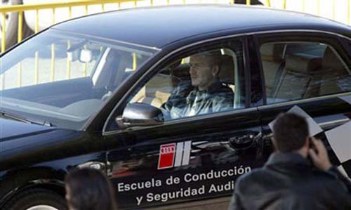 Chiếc Audi A4 này lại là một trong những chiếc xe có giá rẻ nhất trong bộ sưu tập của Becks. Giá của nó “chỉ” khoảng <abbr class=