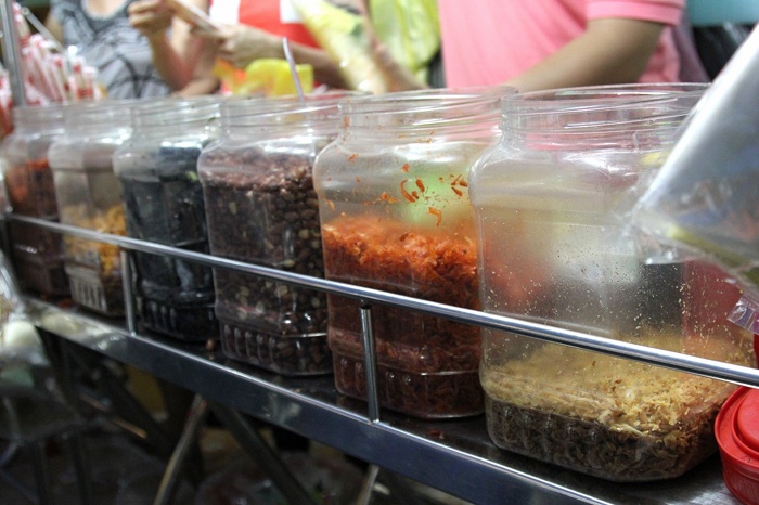 và nhiều loại nguyên liệu khác.