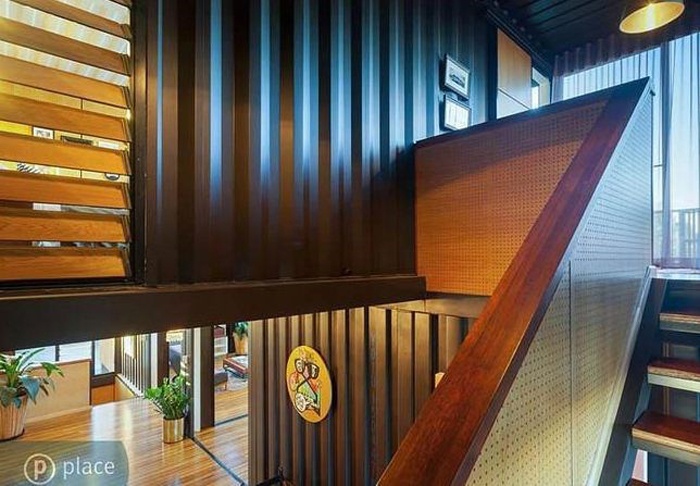 Cầu thang gỗ tinh tế. 