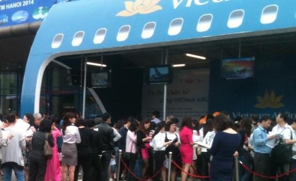 Đã có tới 6500 chỗ được đặt chỉ sau hơn 1 ngày, vé khuyến mại sẽ dừng bán khi hội chợ đóng cửa vào ngày mùng 6/4.