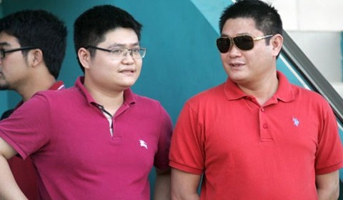 Bo chung khoan va bong da, ben do moi cua bau Thuy la gi? hinh anh