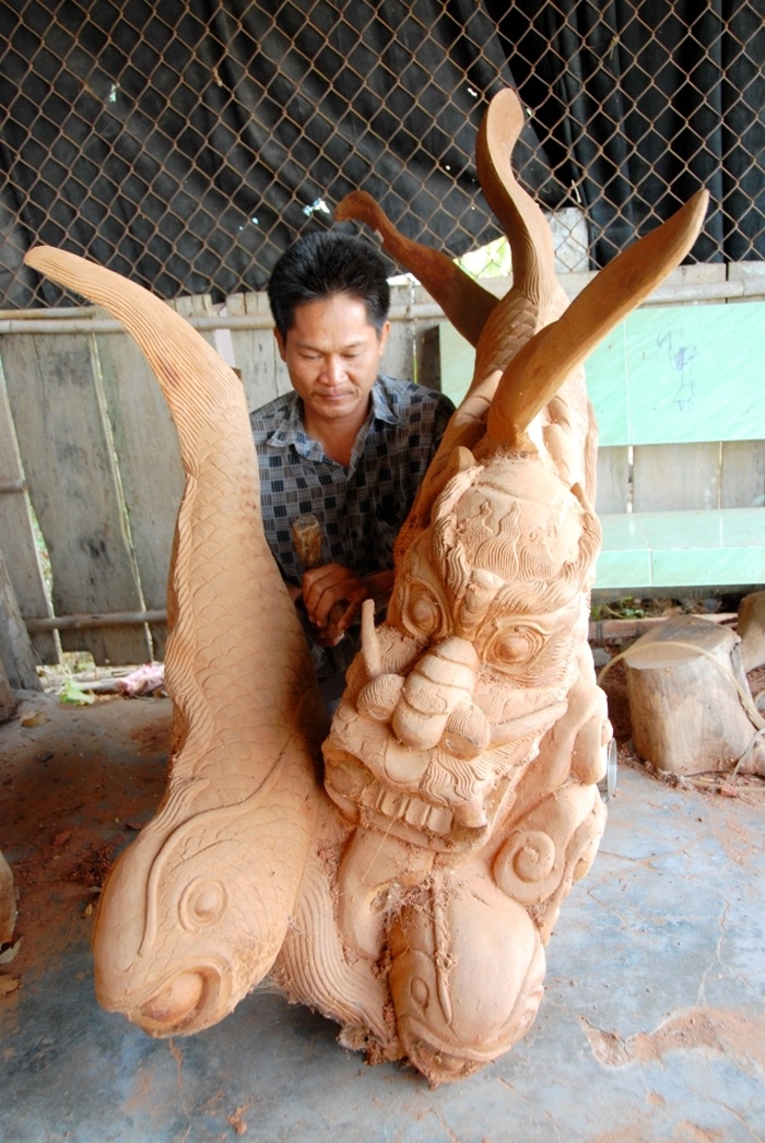 Tác phẩm bộ cá chép hoá rồng đã hoàn thiện được bán với giá 16 triệu đồng.