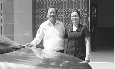 Nguoi linh Truong Sa va vua tom vung cat hinh anh