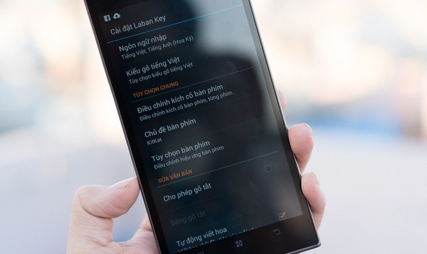 Laban Key là bộ gõ tiếng Việt trên di động hỗ trợ nhiều tùy chỉnh giúp người dùng cá nhân hóa bàn phím của mình. 