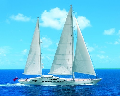 Can canh thuyen buom than nhom lon nhat the gioi hinh anh