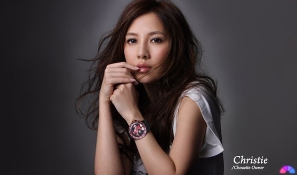 Ba chu xinh dep cua de che dong ho xa xi hinh anh