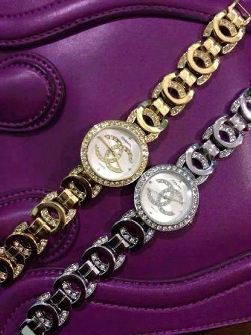 Đồng hồ được làm nhái giống đến 90% hàng thật, khiến người tiêu dùng rất khó phân biệt.