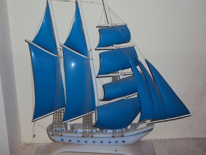 16.	Những năm cuối thập niên 80 Odessa bán rất nhiều những cái thuyền thế này.