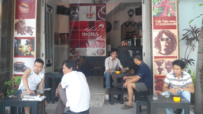 Ca phe 'coc' co thuong hieu bung no o Sai Gon hinh anh