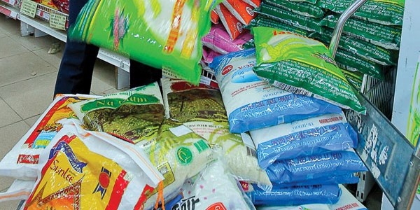 Vi sao nguoi Sai Gon thich mua gao dong tui? hinh anh