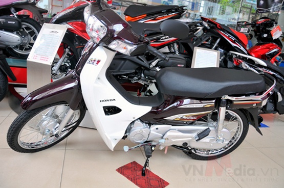Xe máy ế ẩm, mẫu Dream 110 (ảnh) chết yểu nhanh chưa từng thấy.