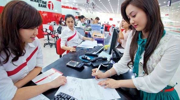 Sep ngan hang nhan luong bac ty, nhan vien 'bac cac' hinh anh