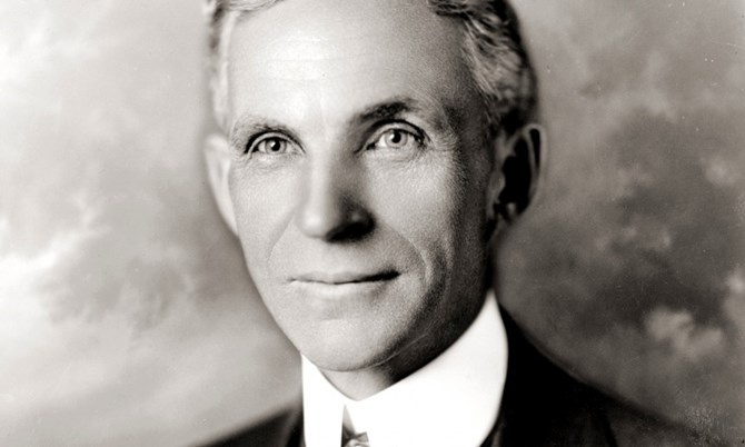 Henry Ford, người tiên phong trong ngành công nghiệp ô tô.