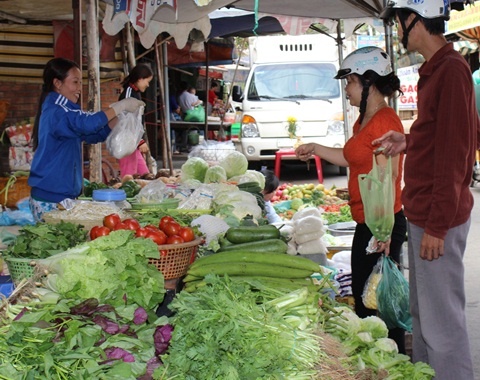 Mua keo dai, rau xanh tai Ha Noi tang gia gap doi hinh anh