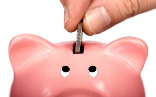 Thay gi khi tien cua dan dang 'luoi' hon? hinh anh