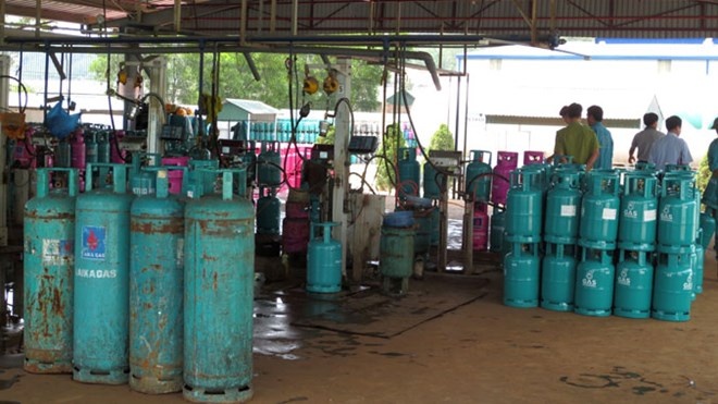 Bat luc truoc gas lau hinh anh