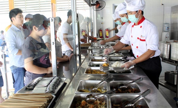 Cong so Ha Noi dua lap bep an de nhan vien tiet kiem hinh anh