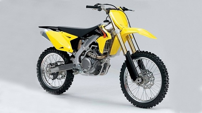 Suzuki gioi thieu cao cao RM-Z450 2015 hinh anh