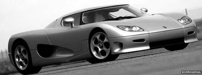 The CC8S là chiếc xe đầu tiên do Koenigsegg sản xuất, chỉ có 6 chiếc ra đời từ năm 2002 - 2003.