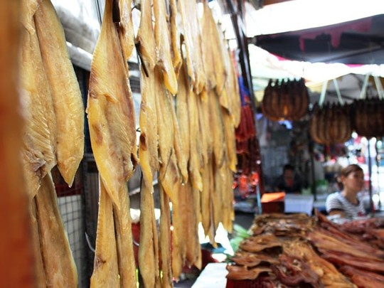 Cho Campuchia giua long Sai Gon hinh anh