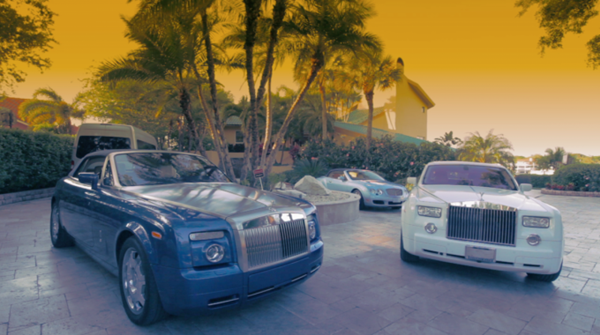 Trieu phu sap qua doi ban toan bo tai san voi gia re hinh anh