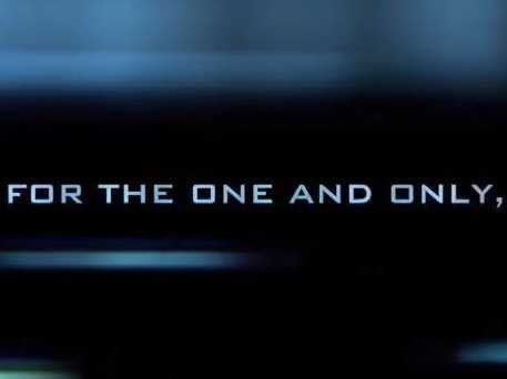 Nu sinh 12 tuoi lam clip quang cao trong 20 phut hinh anh