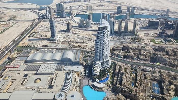   Thành phố Dubai nổi tiếng với những công trình siêu xa xỉ và tháp Burj Khalifa là một trong số đó. 