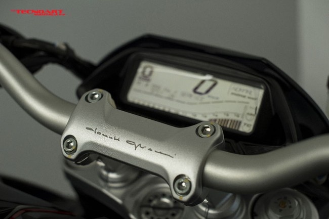 Khi còn giữ chức vụ giám đốc hãng Cagiva, ông Castiglioni đã mua một số nhãn hiệu môtô đang gặp khó khăn như Ducati, Husqvarna và Moto Morini. Ông Castiglioni đã góp phần biến Cagiva trở thành hãng sản xuất môtô lớn thứ 5 thế giới vào thời điểm đó.