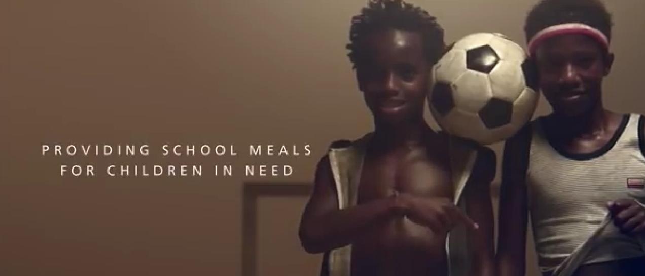 Quang cao World Cup do Activia - 1,3 trieu luot chia se hinh anh