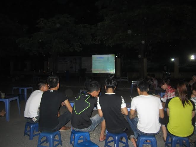 50.000 dong mot cho ngoi xem World Cup o quan nuoc mia hinh anh