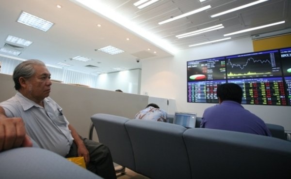 Mua bán chứng khoán có phải là hoạt động kinh doanh cần đăng ký và phải ghi vào giấy chứng nhận kinh doanh?