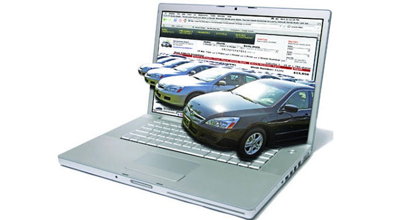 Những “thợ săn” xe nghiên cứu rất kỹ các website, diễn đàn ôtô, trang rao bán xe.