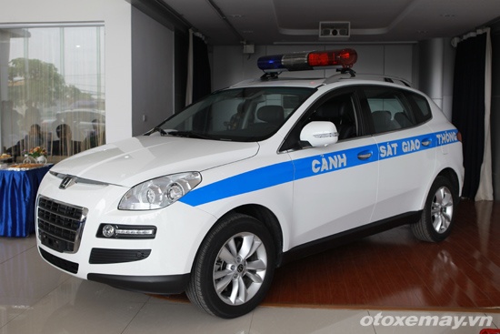 Nhung cong nghe tren xe moi cua CSGT Viet Nam hinh anh