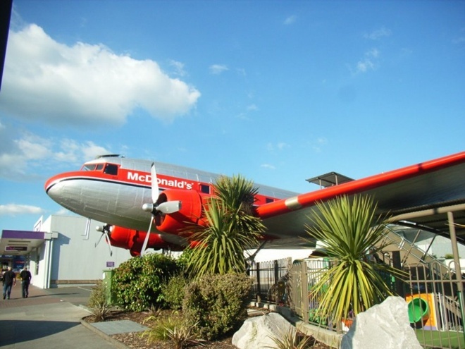 Nhung cua hang McDonald's doc dao nhat the gioi hinh anh