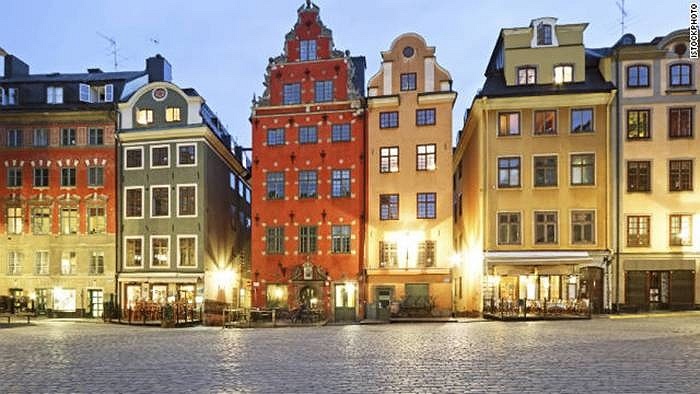 4. Stockkholm (Thụy Điển): Giá một bữa tối cho 2 người ở Stockkholm đủ cho bạn du lịch thoải mái ở Hà Nội.