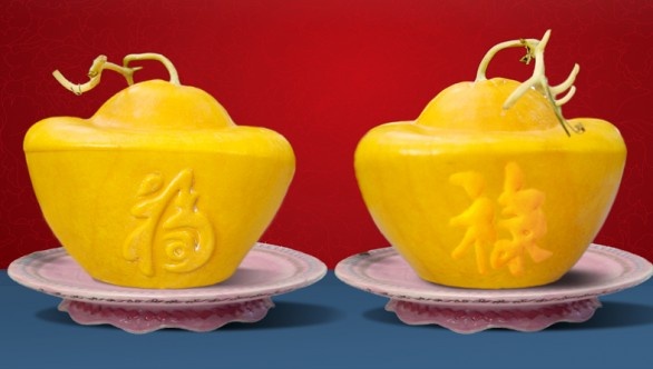 Dịp tết Nguyên đán 2013, Câu lạc bộ khuyến nông Phú Trí A (huyện Châu Thành, Hậu Giang) đã bán cặp dưa thỏi vàng với giá 3 triệu đồng. Tuy nhiên, tại một số nhà phân phối ở Hà Nội đã bán cho người chơi Tết với giá 6,5 triệu đồng/cặp vẫn 