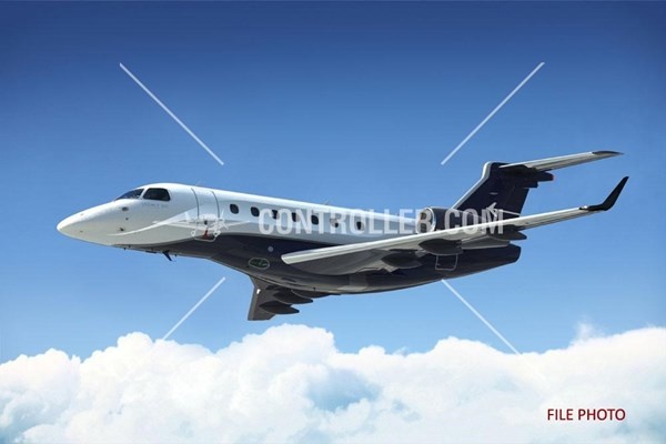 Bau Duc sam may bay moi? hinh anh