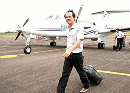 Bau Duc chua co y dinh doi may bay rieng hinh anh