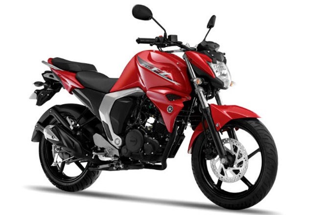 Moto Yamaha gia 500 USD va cuoc chien xe may gia re hinh anh