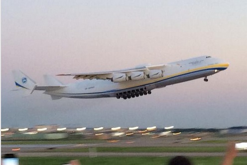 May bay nao lon nhat the gioi? hinh anh