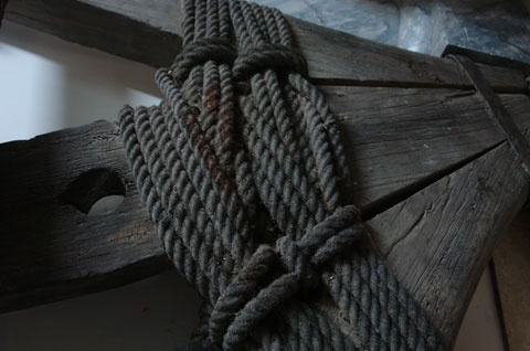 Kết cấu của chiếc mỏ neo hai ngạnh.