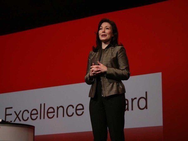 Safra Catz, Chủ tịch kiêm Giám đốc Tài chính, Oracle.