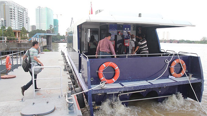 Theo ông Hải, những chiếc tàu được đưa vào sử dụng trong thời gian tới là tàu đóng mới trong nước, máy móc nhập từ nước ngoài. Kinh phí đóng mới 1 tàu khoảng hơn <abbr class=
