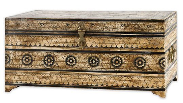 Được giới thiệu vào năm 2006, những điếu xì gà Honduras được làm từ xương ức của lạc đà. Nhưng thật không may cho những người đam mê xì gà vì chỉ có 5 hộp xì gà này từng được sản xuất.