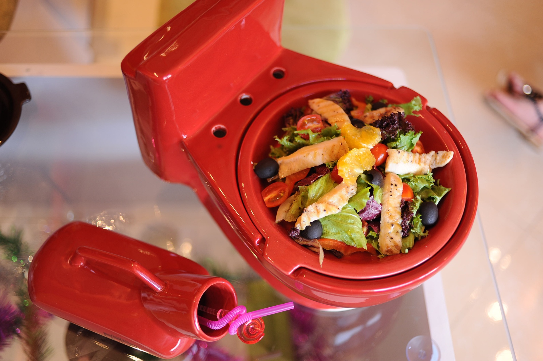 Thu tram trieu moi thang tu quan ca phe toilet o Ha Noi hinh anh