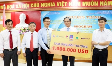 Tam ung 1 trieu USD boi thuong bao hiem cho Formosa hinh anh